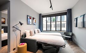 Staycity Aparthotels Paris La Defense